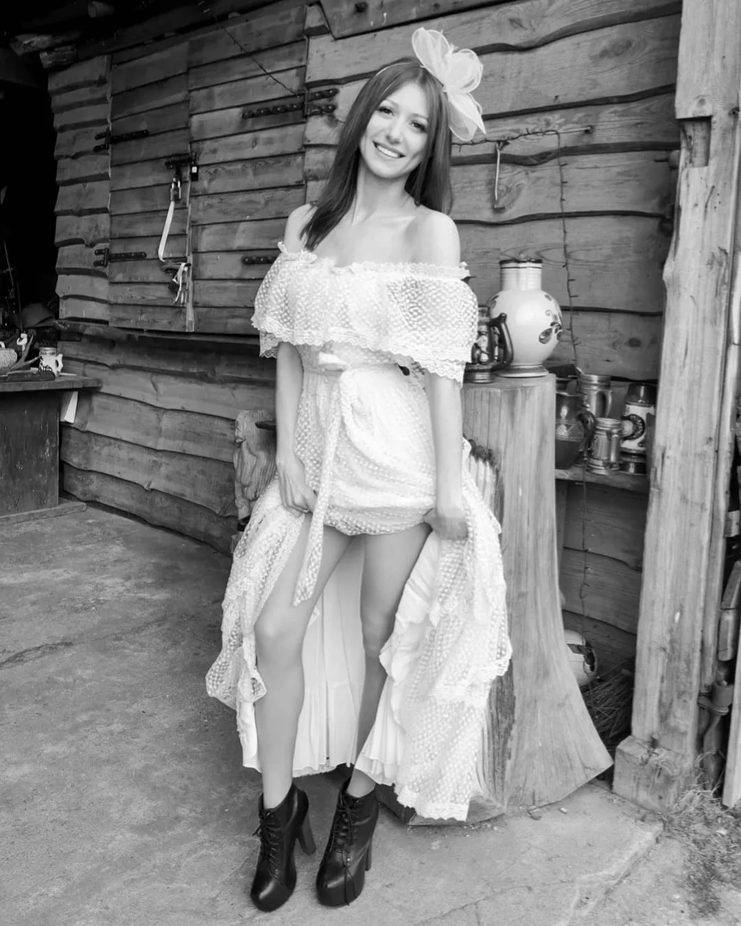 Wielkie zmiany?! Uwielbiana gwiazda disco polo w sukni ślubnej!